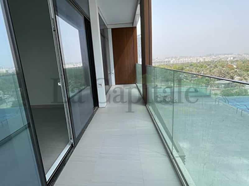 Condominium in Dubai, Dubayy 12389779