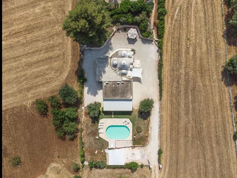 жилой дом в Ceglie Messapica, Puglia 12389796