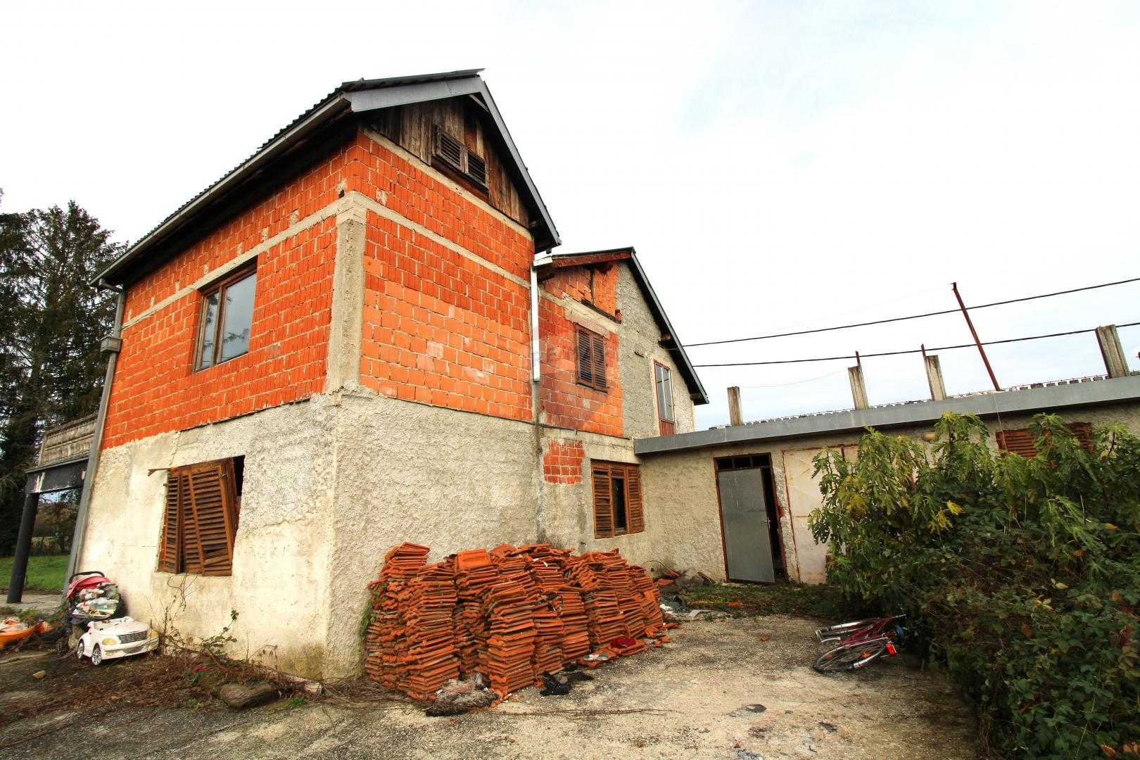 بيت في ليكينيك, سيساكو موسلافاكا زوبانيجا 12390392