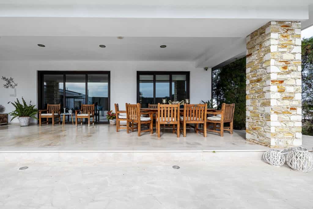 rumah dalam Dromolaxia, Larnaca 12391699