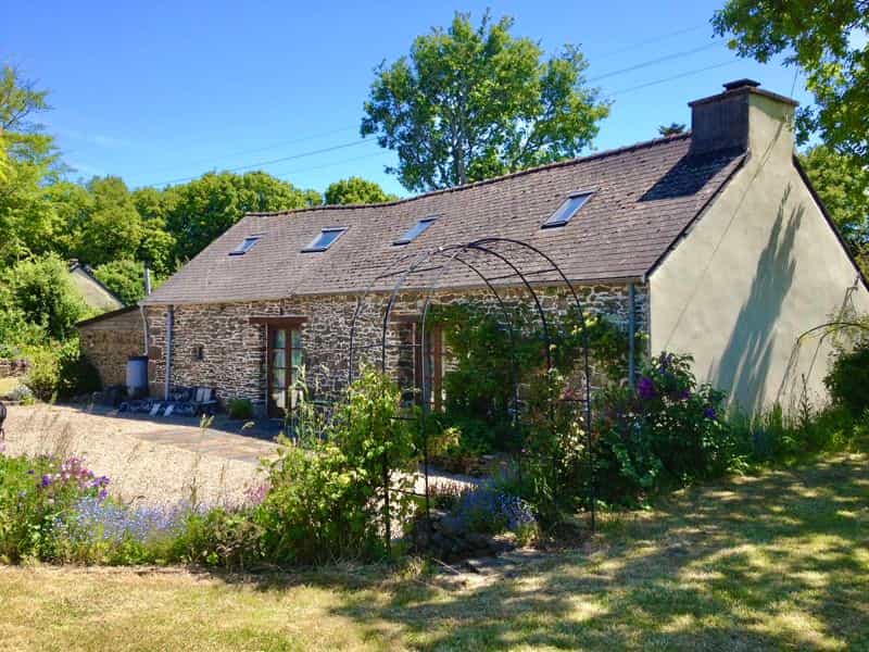Andere im Plouyé, Brittany 12392211