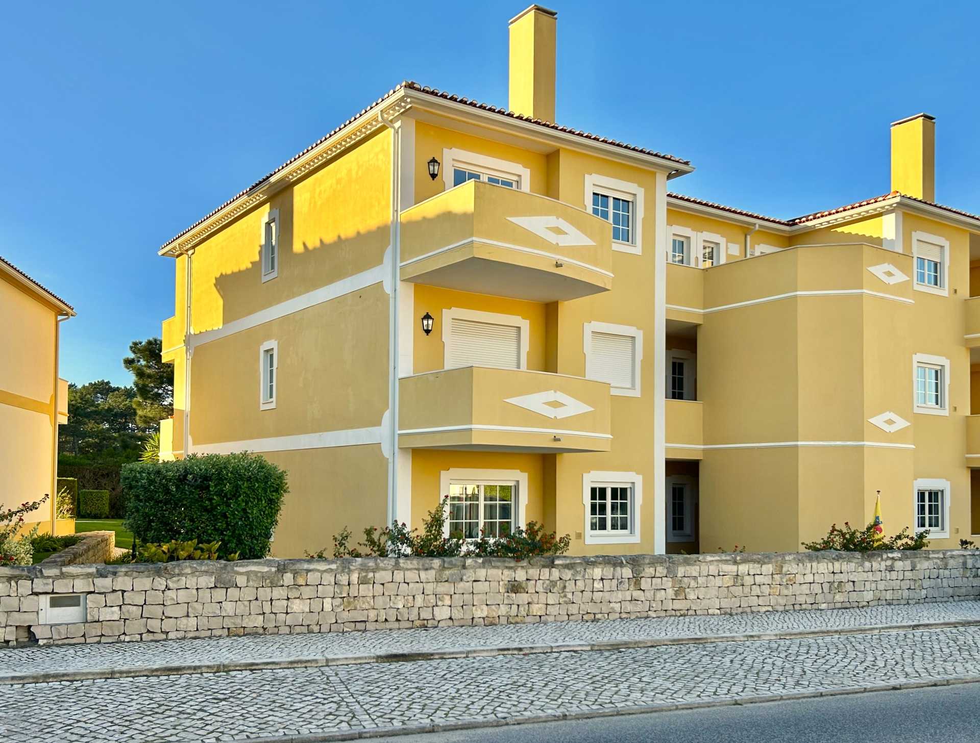 Condominium in Ferrel, Leiria 12392212