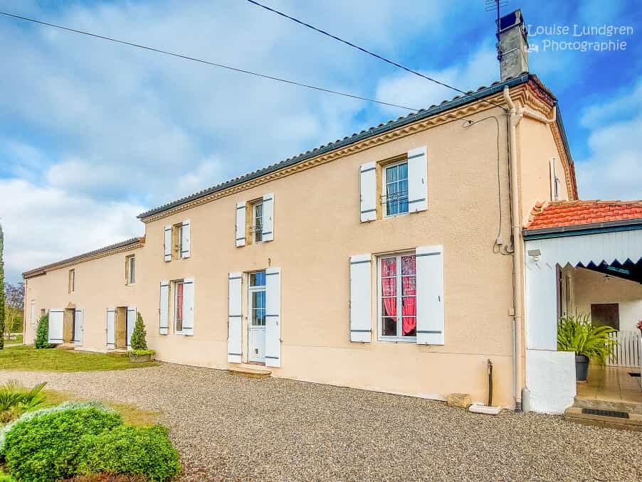 House in Fauillet, Nouvelle-Aquitaine 12392215