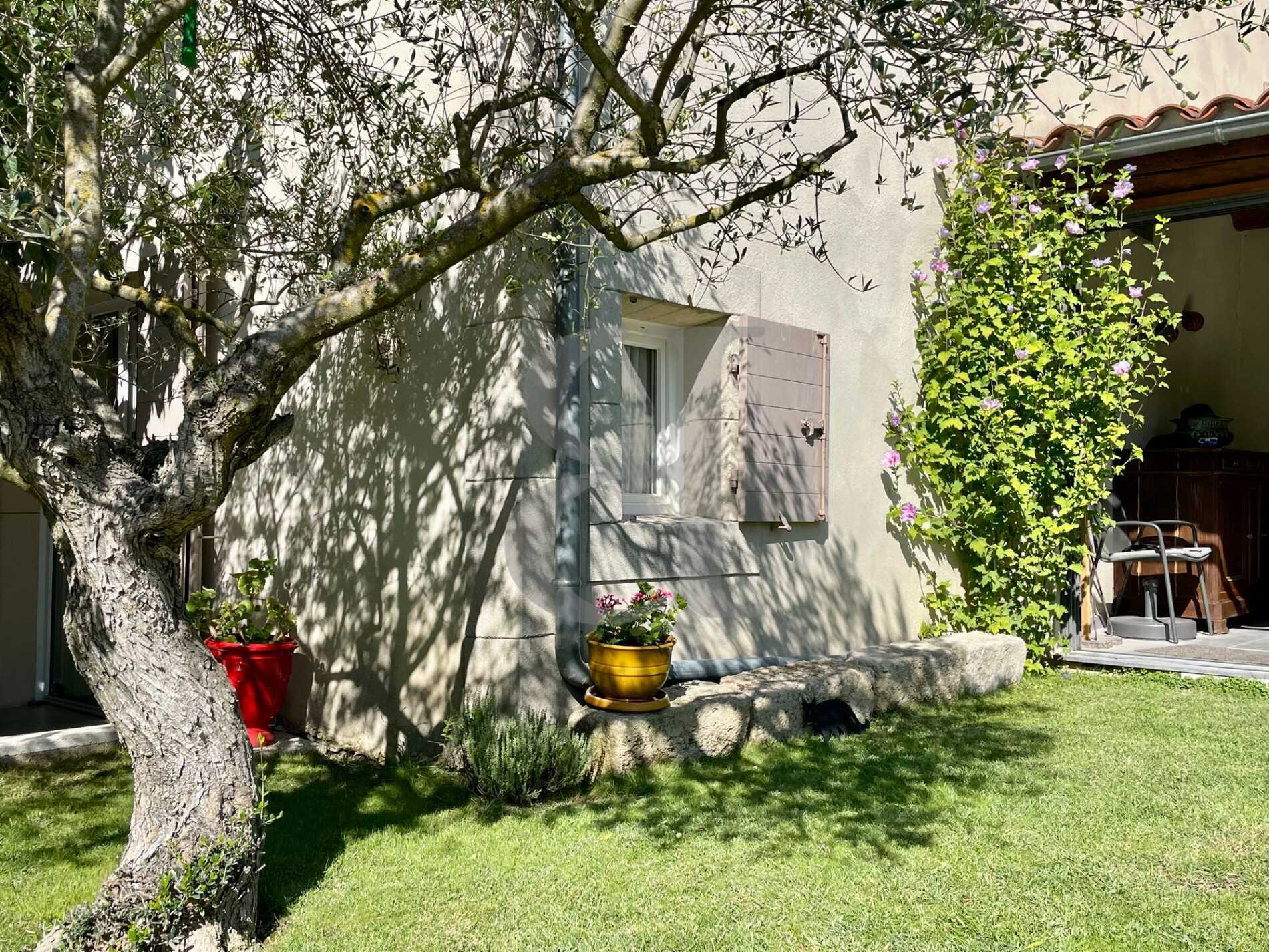 Будинок в Vaison-la-Romaine, Provence-Alpes-Côte d'Azur 12392610