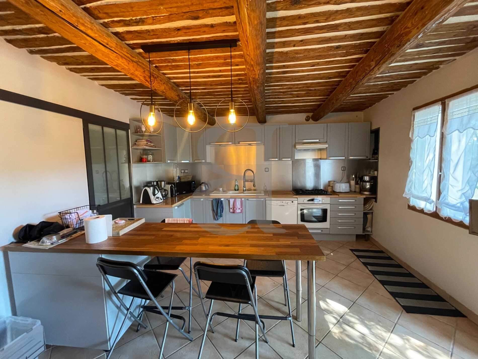 Rumah di Mondragon, Provence-Alpes-Côte d'Azur 12392742