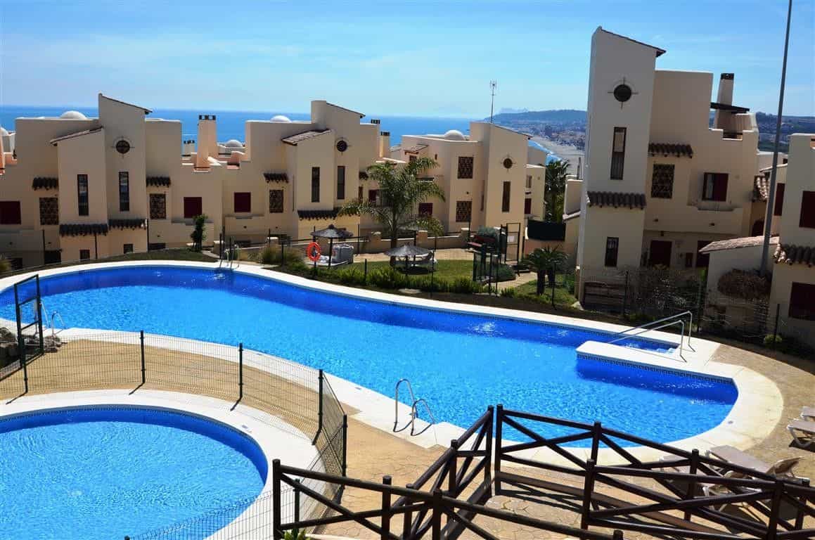 Condominium in Jimena de la Frontera, Andalusia 12392990