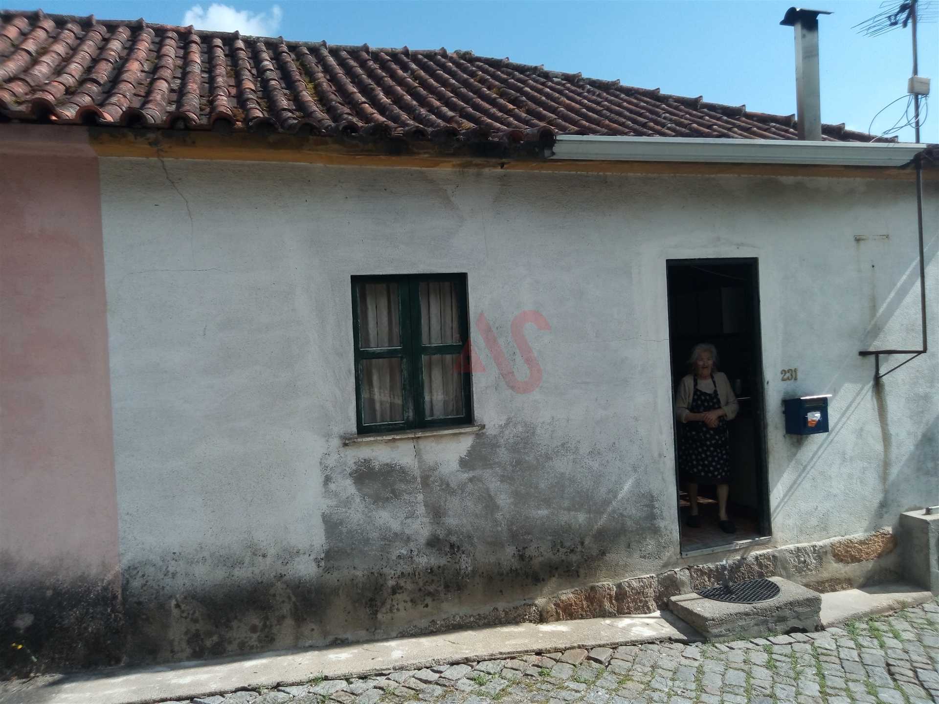 rumah dalam Mancelos, Porto 12393350