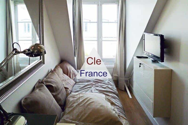 Haus im Klischeehaft, Ile-de-France 12393562