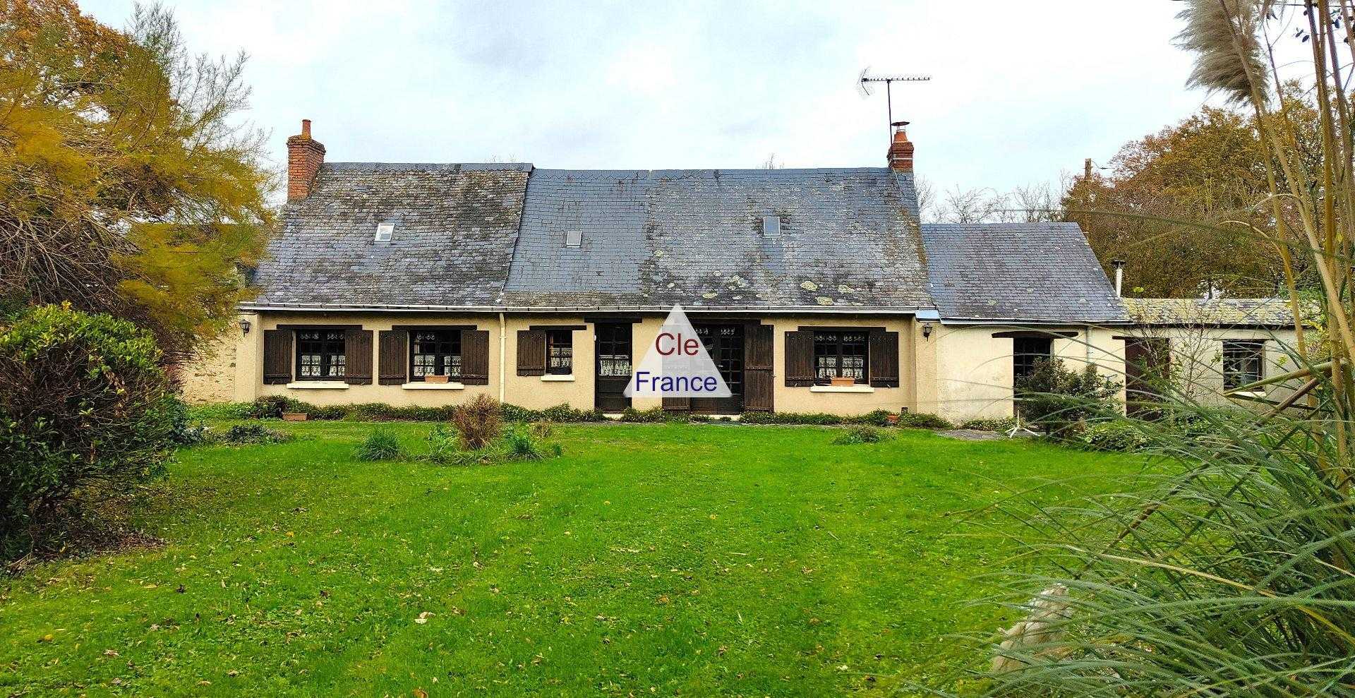 House in Les Hauts-d'Anjou, Pays de la Loire 12393615