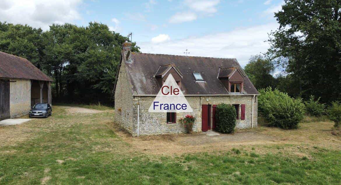 Huis in Saint-Léger-sur-Sarthe, Normandie 12393629