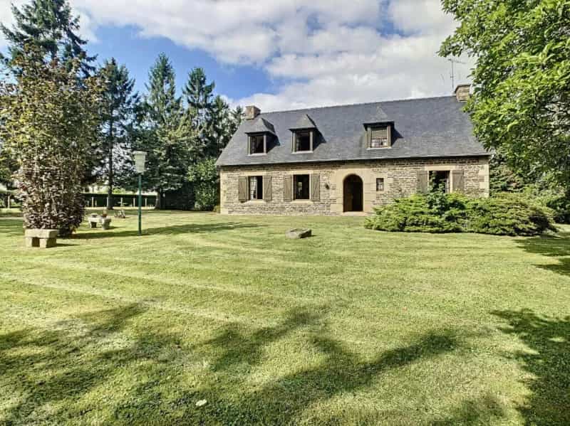 Casa nel Saint-Hilaire-du-Harcouet, Normandia 12393630