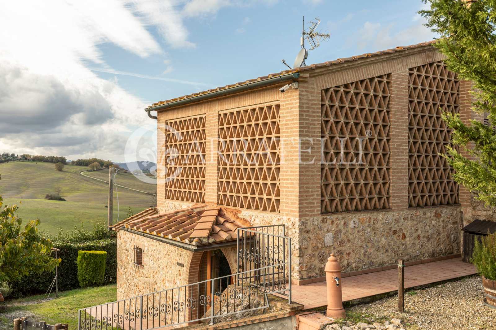 Rumah di Casole d'Elsa, Tuscany 12393852
