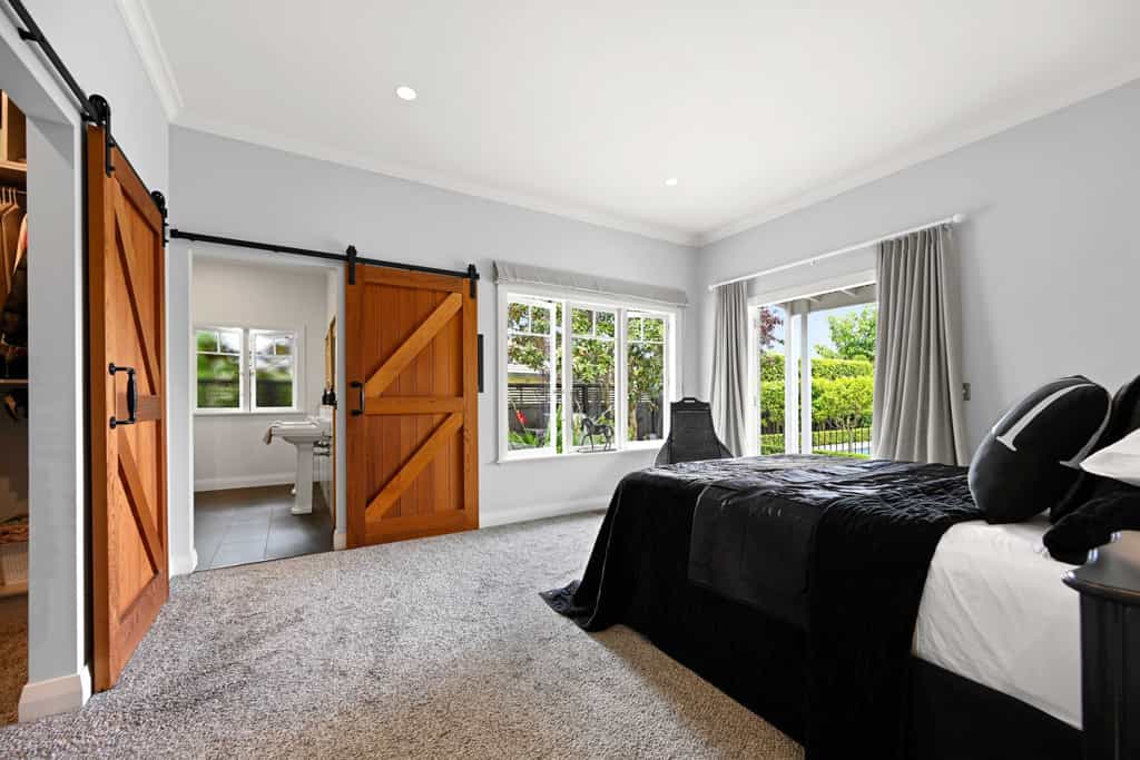 Condominium in Hamilton, Waikato 12394039