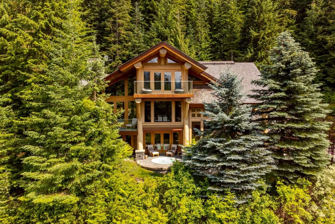 House in Whistler, British Columbia 12394700