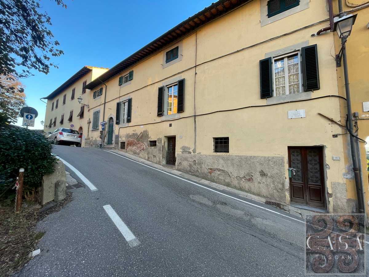 Kondominium di Lari, Tuscany 12395206