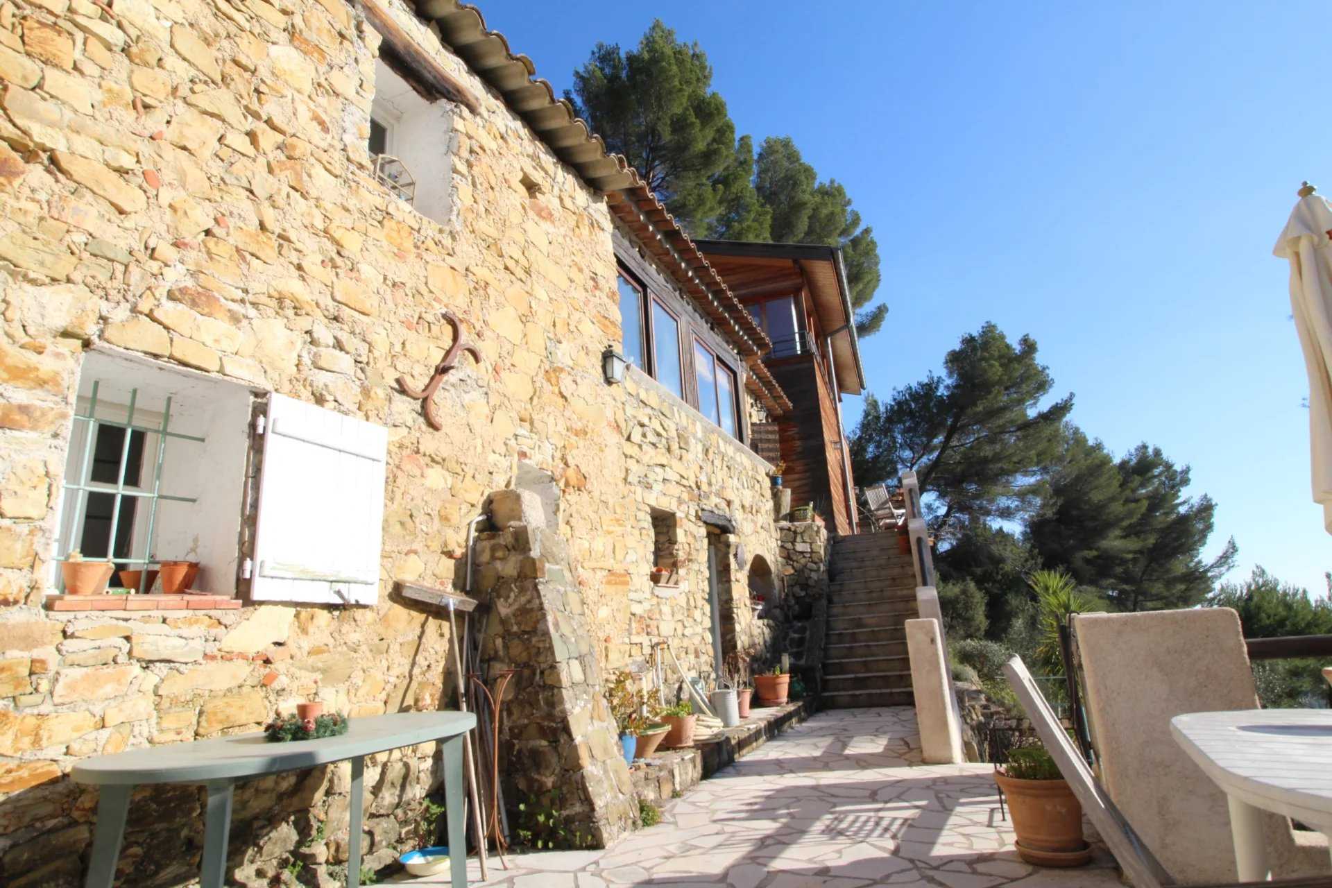 Haus im Castellar, Provence-Alpes-Cote d'Azur 12395527