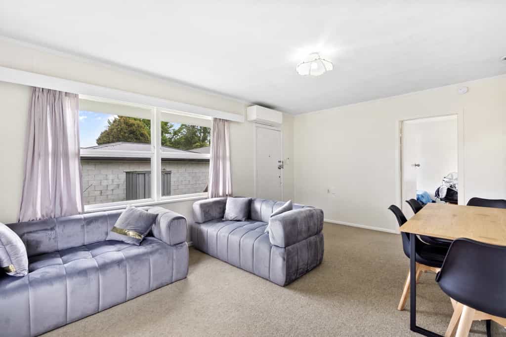Condominium in Raumati Beach, Wellington 12395646