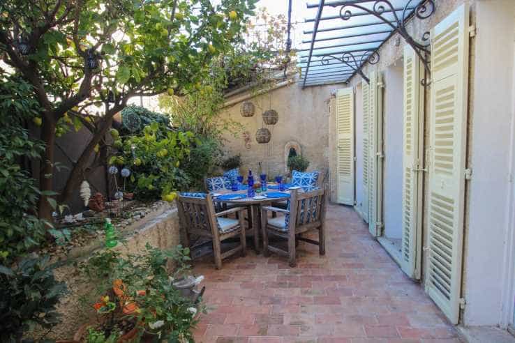 Hus i Fayence, Provence-Alpes-Cote d'Azur 12395760