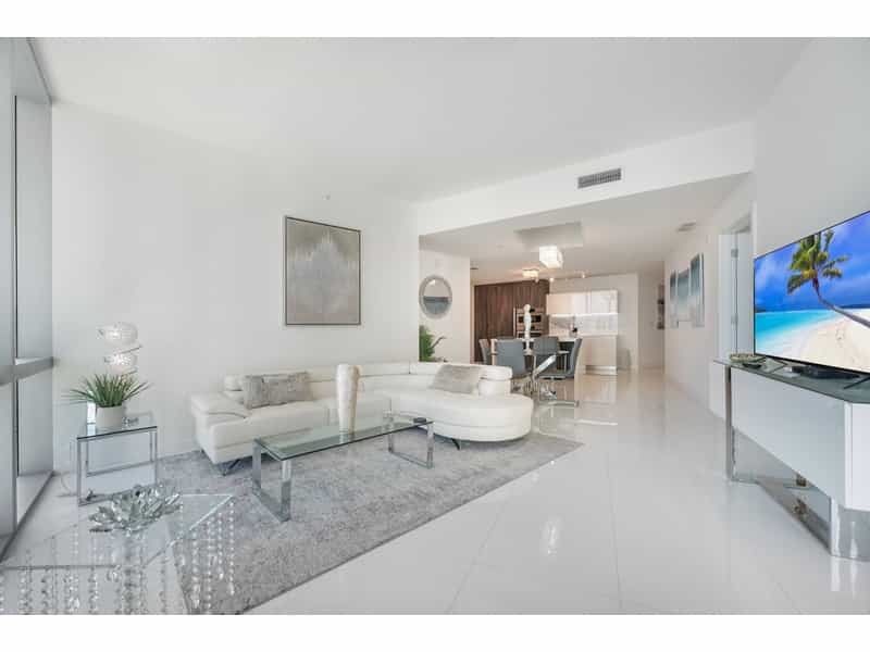 Condominium dans Miami, Floride 12396006