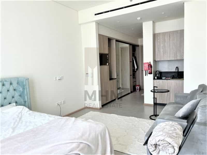 Condominium dans Dubai, Dubaï 12396165