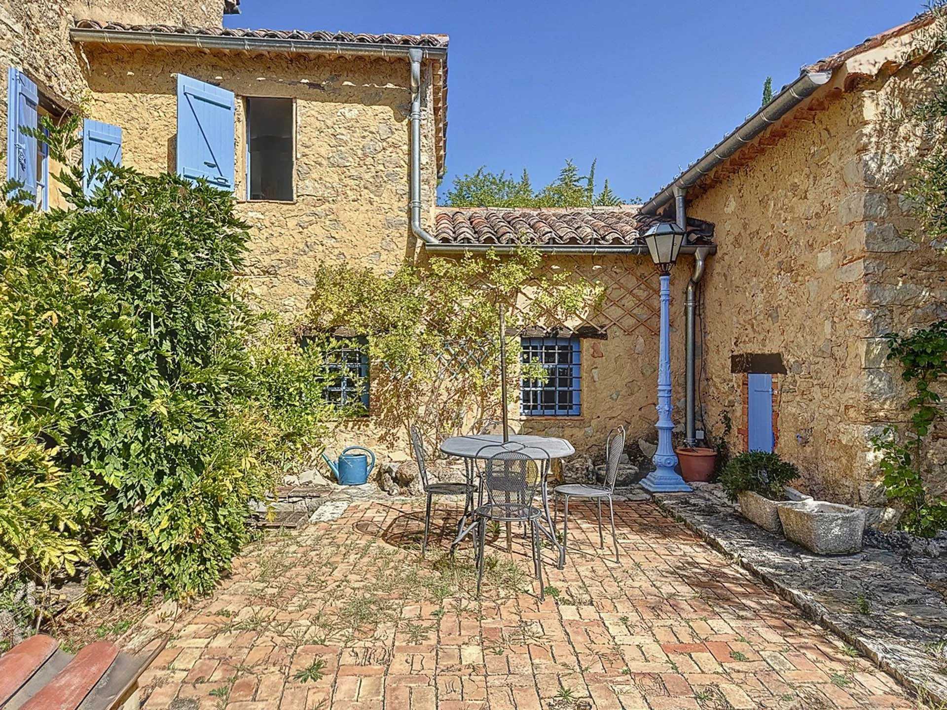 Hus i Fayence, Provence-Alpes-Cote d'Azur 12397489