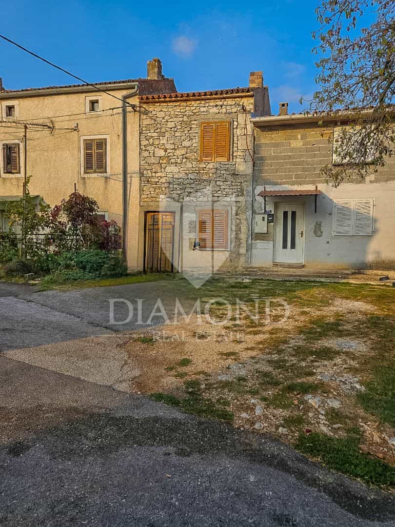 casa en Marcana, Istarska Županija 12398434