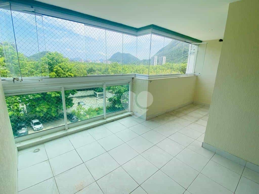 公寓 在 雷斯廷加·德·雅卡雷帕瓜, 里约热内卢 12398553