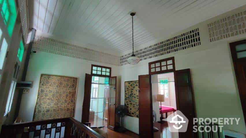 Hus i , Krung Thep Maha Nakhon 12398618