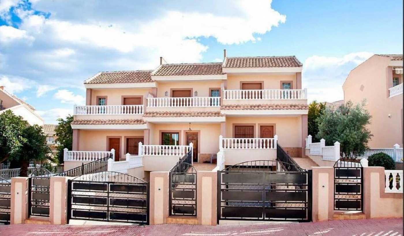 Eigentumswohnung im Torrevieja, Comunidad Valenciana 12398644
