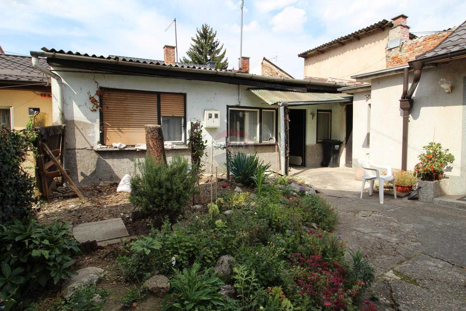 Dom w Donji Bukovec, Zagrzeb, Grad 12398736