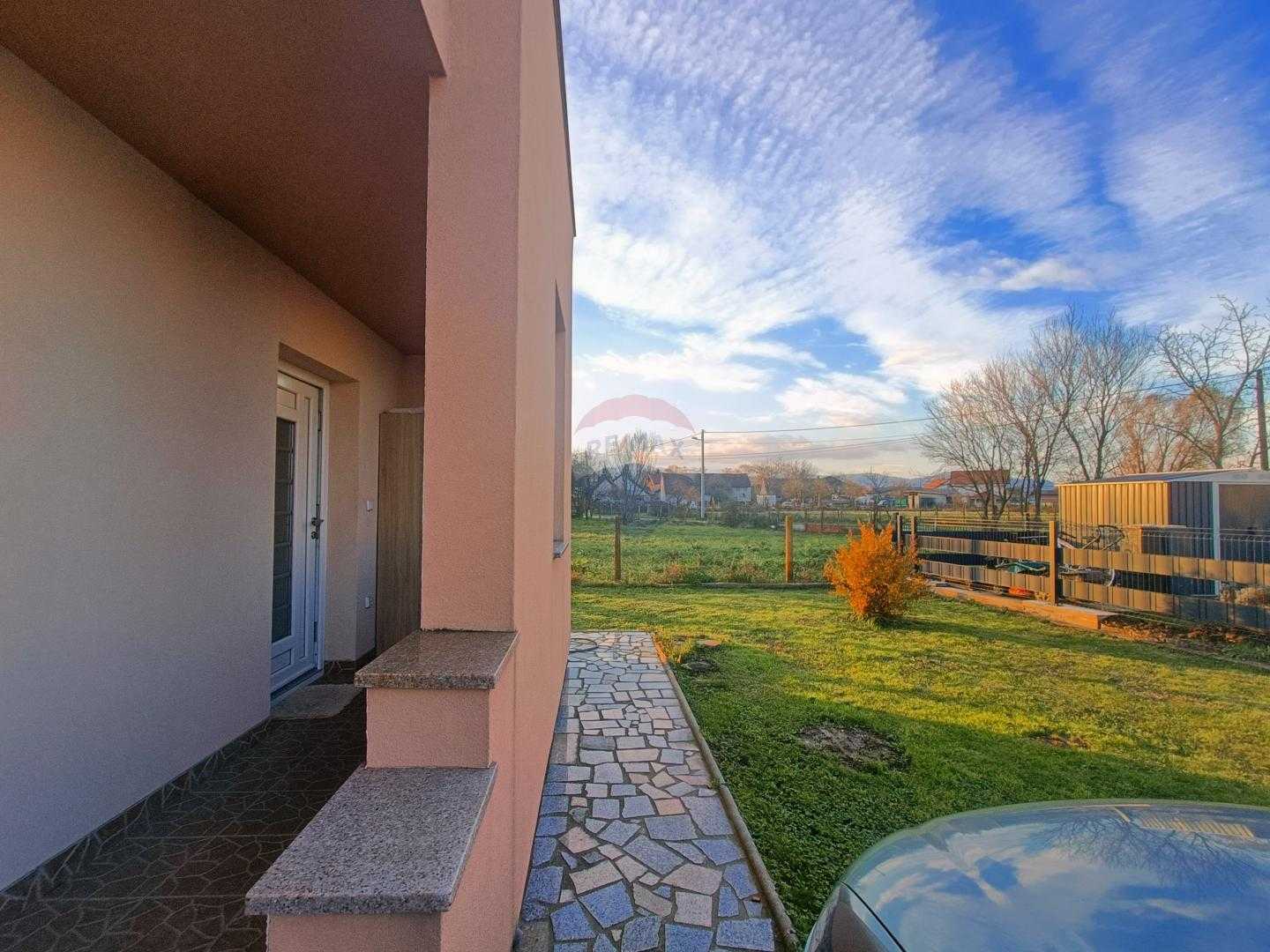 casa no Zerjavinec, Zagreb, Grad 12398745