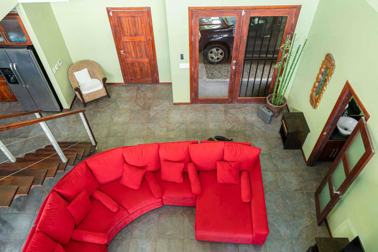 Будинок в Quepos, Provincia de Puntarenas 12399263