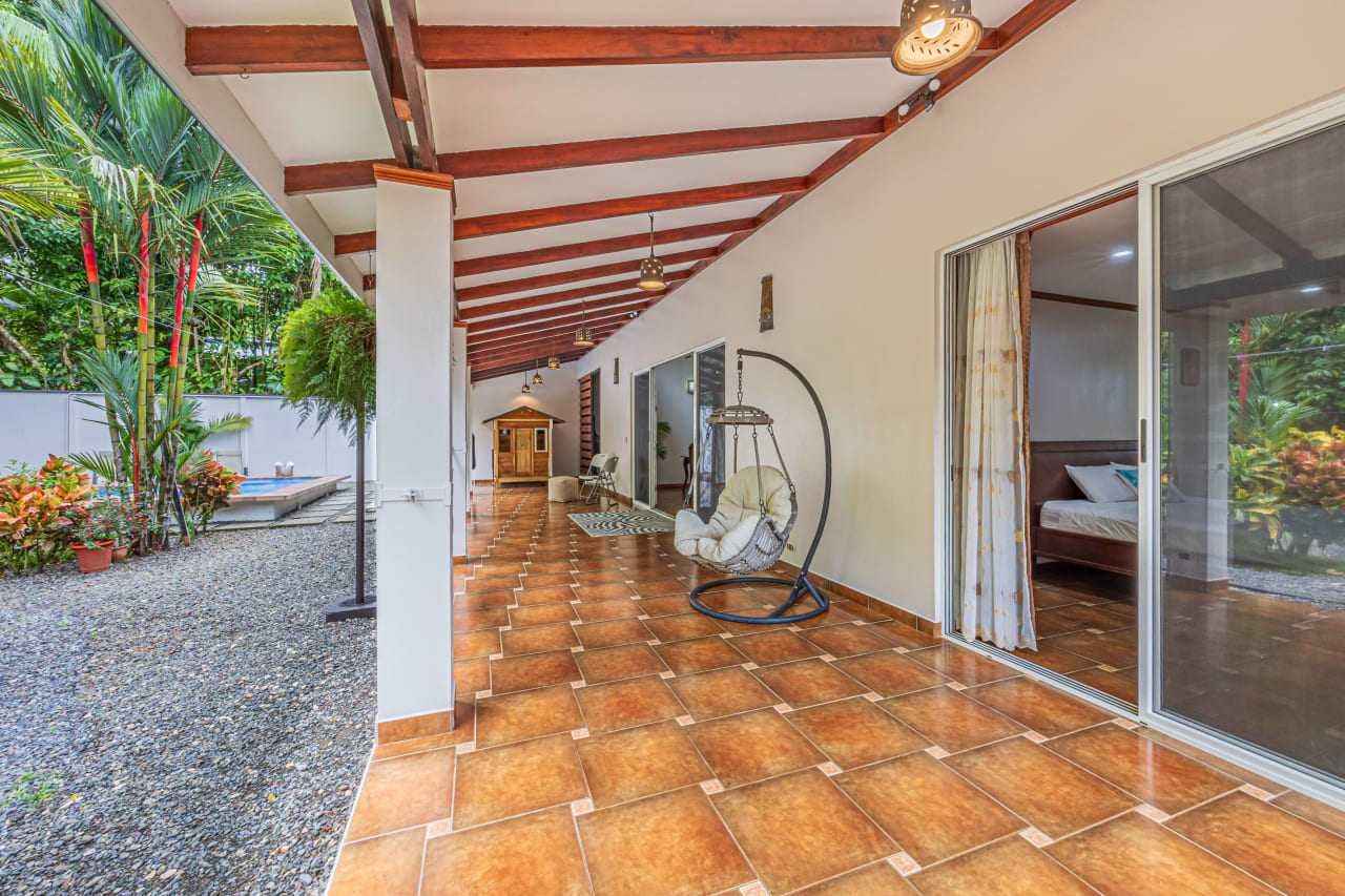 Huis in Uvita, Puntarenas Province 12399282