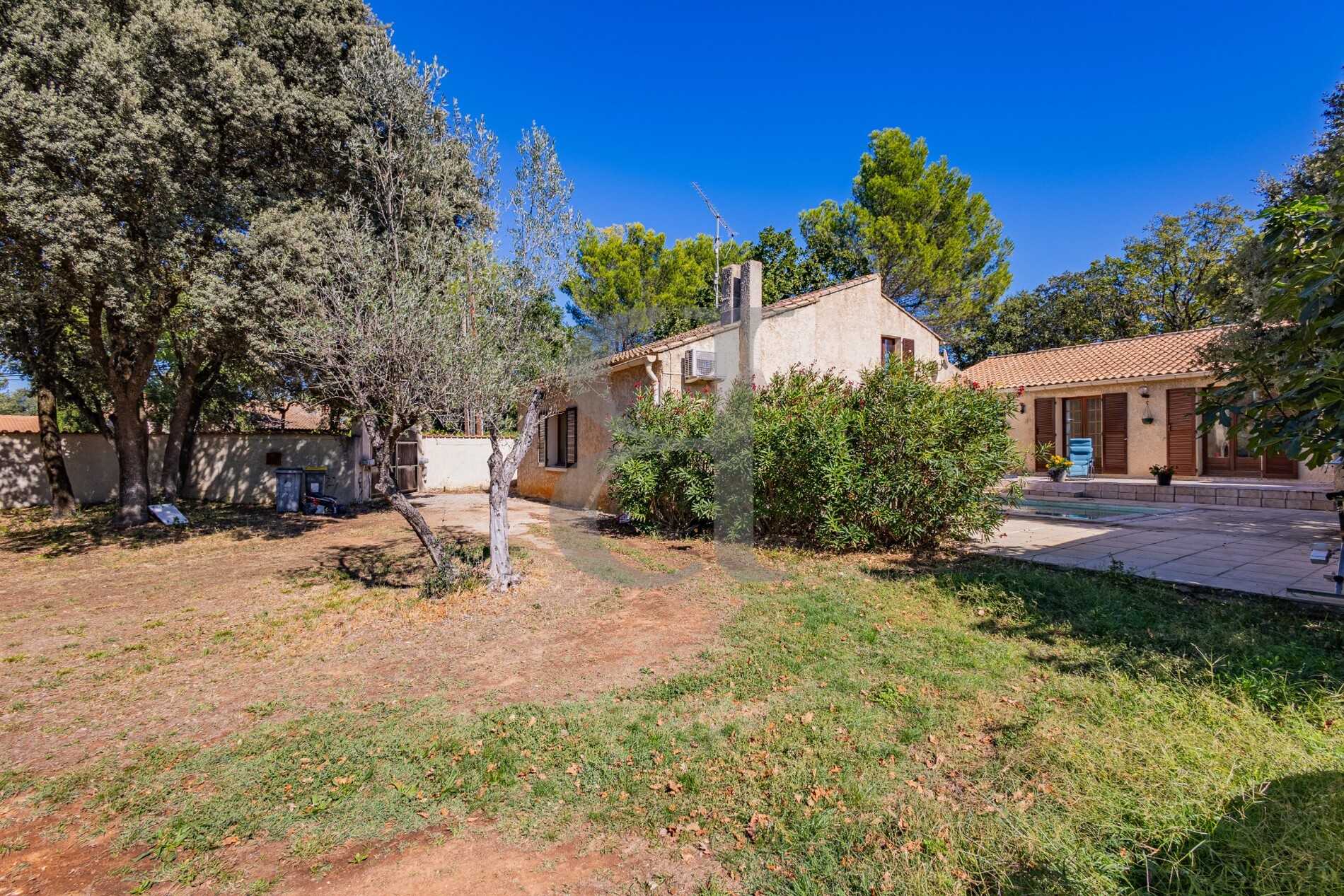 Huis in Saint-Didier, Provence-Alpes-Cote d'Azur 12399331