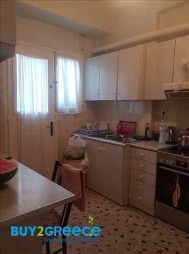 公寓 在 凯萨里亚尼, 阿蒂基 12399405