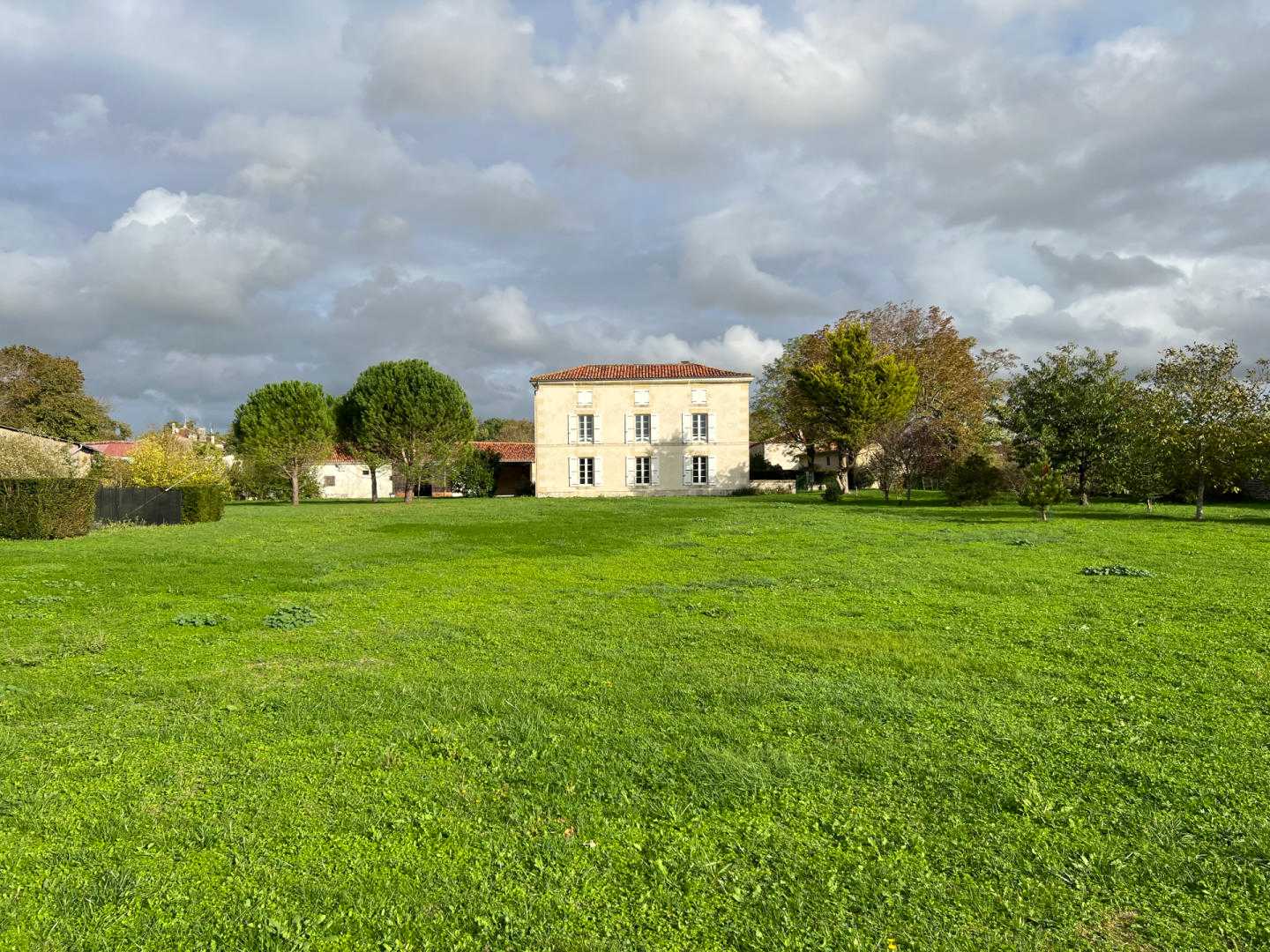 Hus i Saint-Savinien, Nouvelle-Aquitaine 12399683