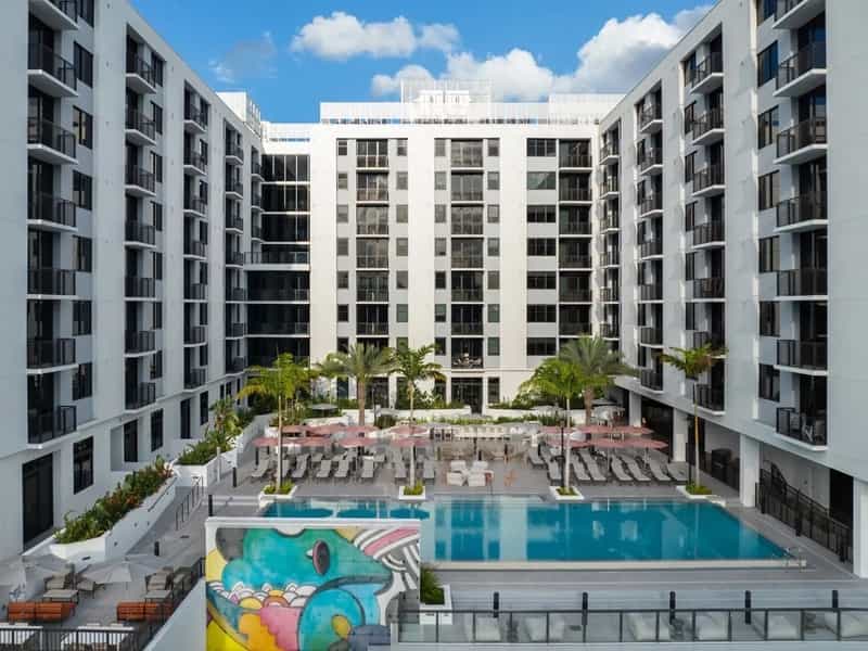 Condominium in Miami, Florida 12400320