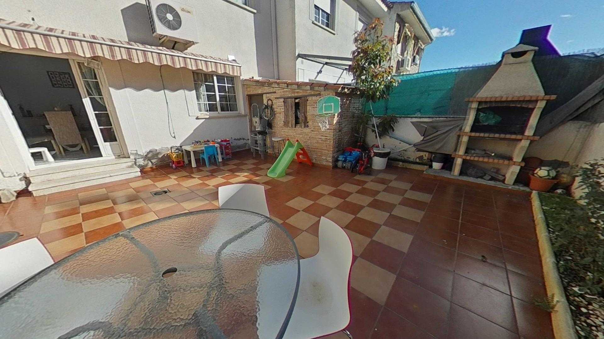 Huis in Ugena, Castilla-La Mancha 12400522