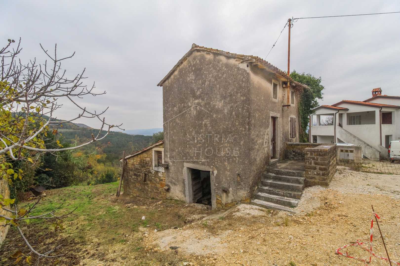 rumah dalam Motovun, Istarska Zupanija 12400545