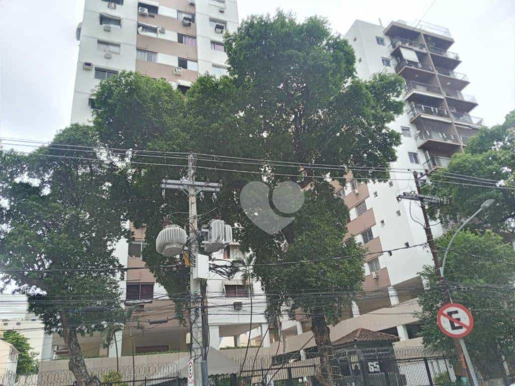 Condominium dans Andaraï, Rio de Janeiro 12400851