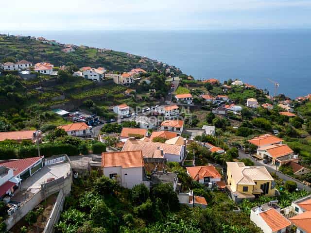Wylądować w Venda do Atalhinho, Madeira 12401504