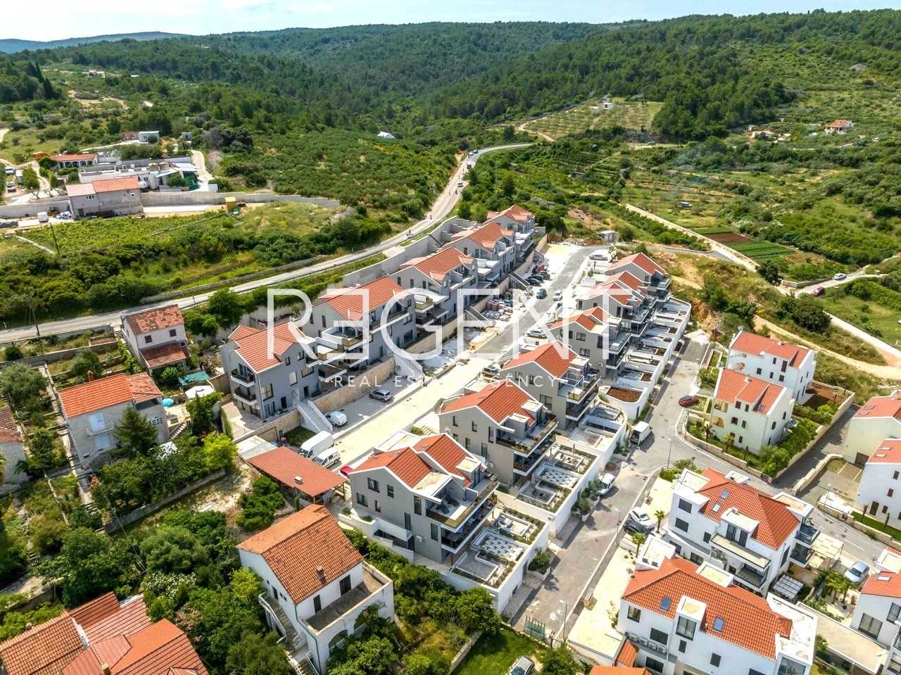 Condominium in Sutivan, Splitsko-dalmatinska županija 12401537