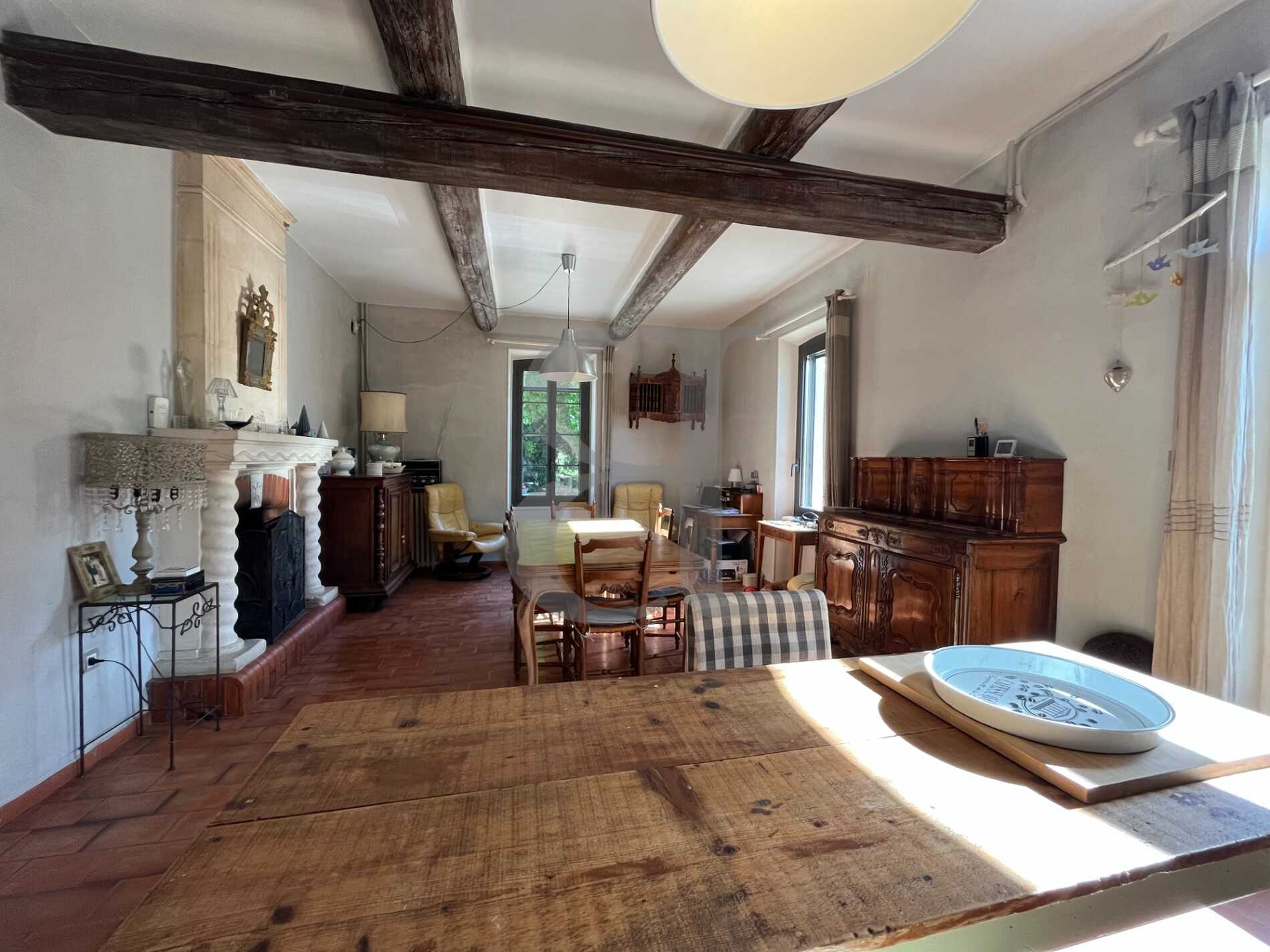 집 에 Beaumes-de-Venise, Provence-Alpes-Côte d'Azur 12401636