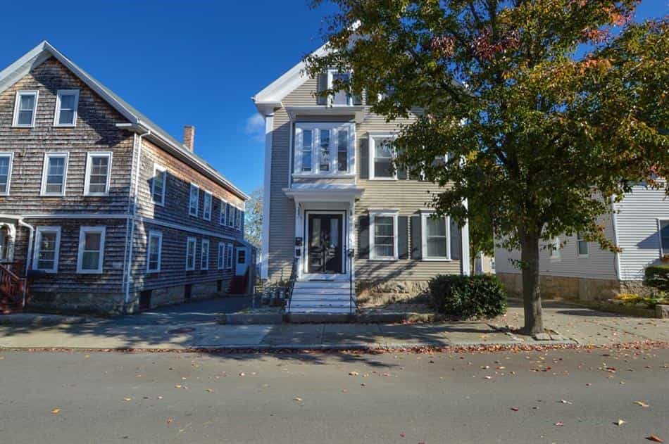 casa en New Bedford, Massachusetts 12402017
