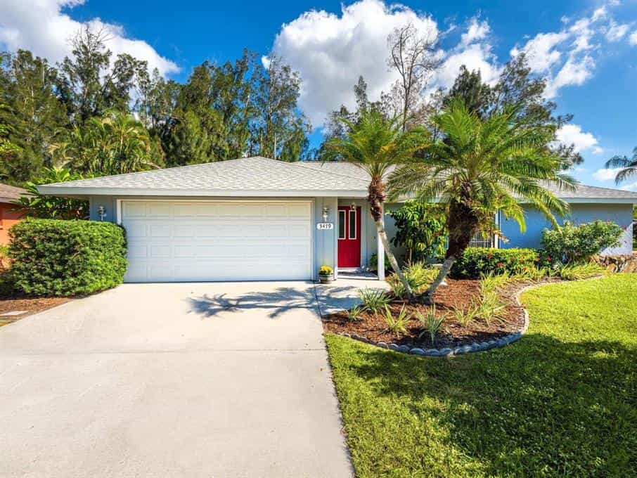 House in South Gate Ridge, Florida 12402090