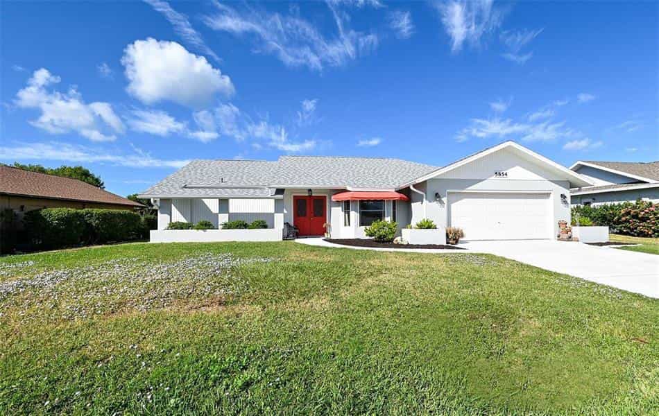 House in Manasota, Florida 12402115