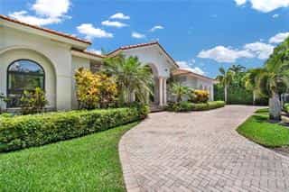 Condominium in Palmetto Bay, Florida 12402196