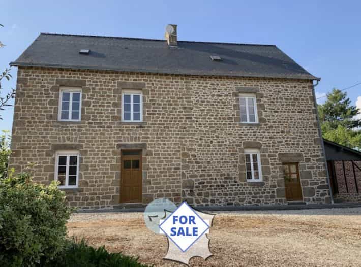 casa no Chantrigne, Pays de la Loire 12402303