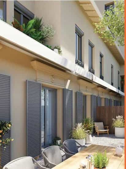 Condominium in Cannes, Provence-Alpes-Cote d'Azur 12402867