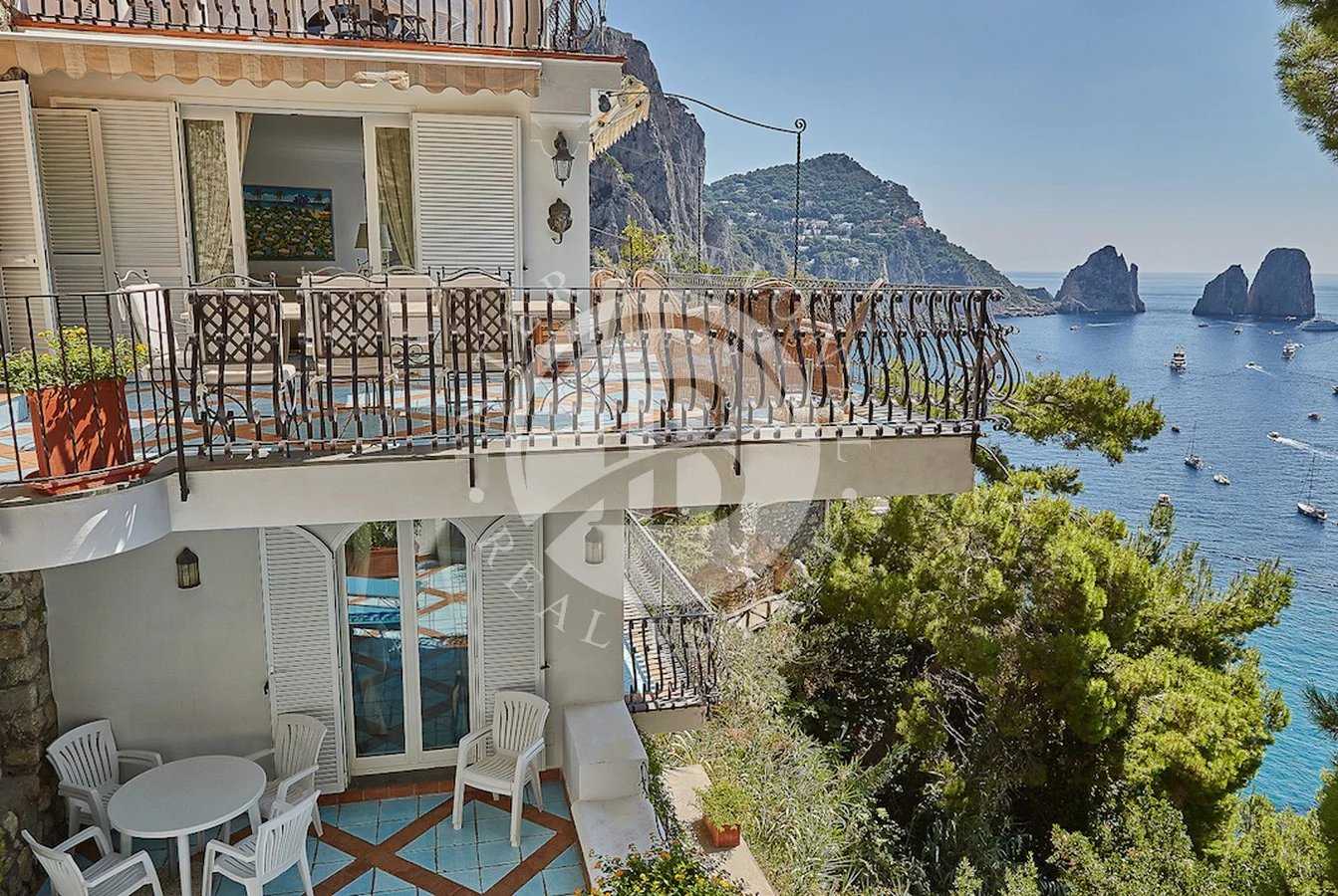 Condominium in Capri, Campanië 12402946